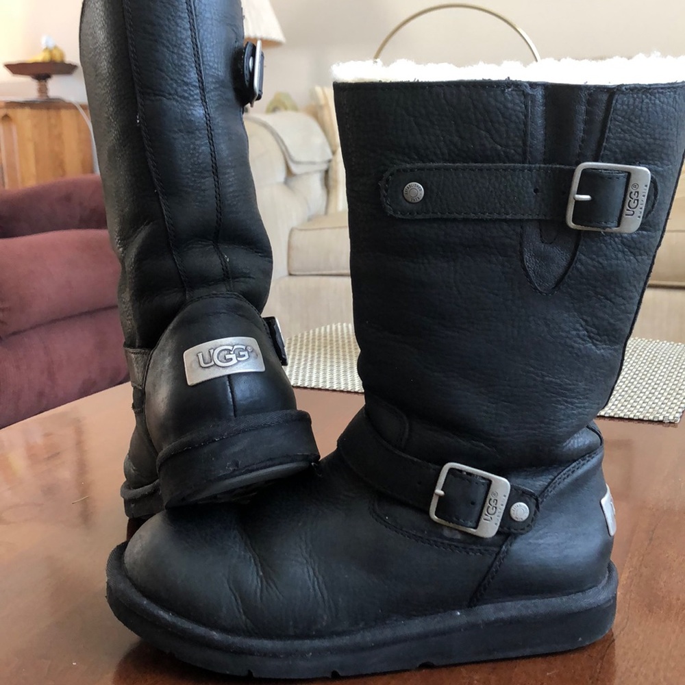 UGG leather boots with buckles in black